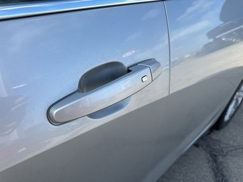 Used 2020 Chevrolet Malibu LT image 3