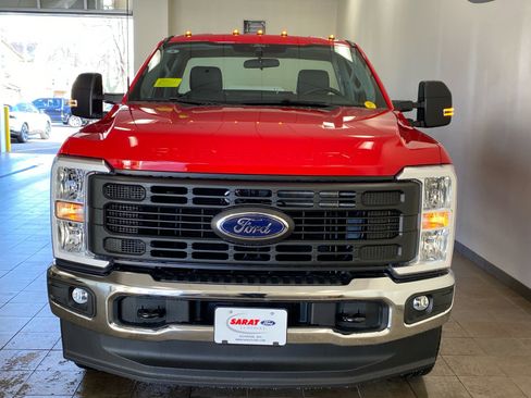 New 2026 Ford F250 XL w/ XL Chrome Package image 3