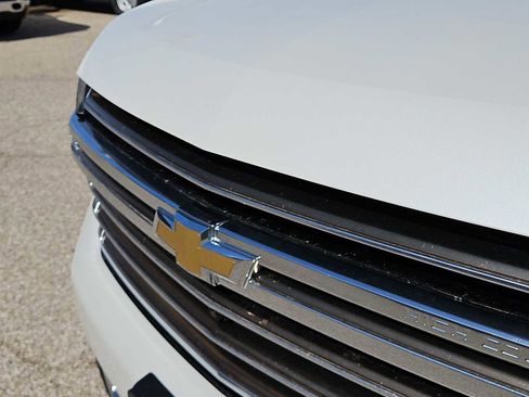 Used 2023 Chevrolet Tahoe High Country AWD/4WD image 13
