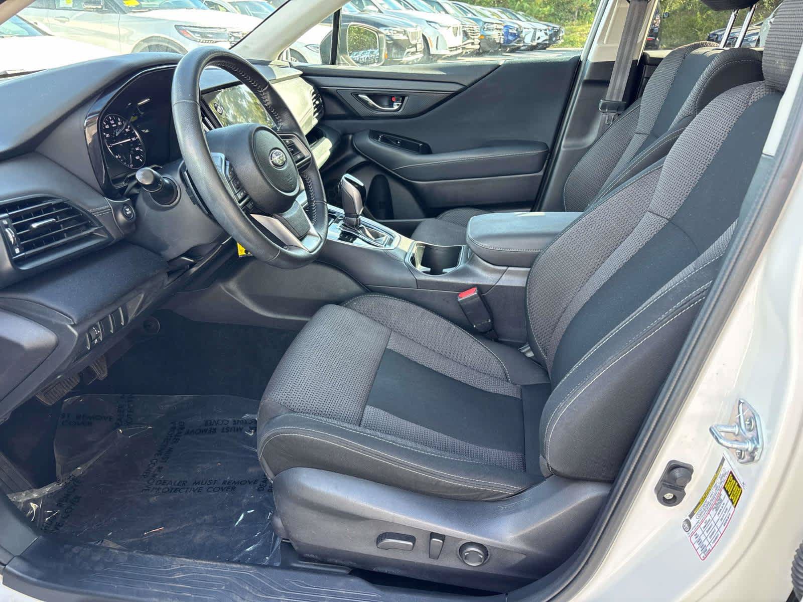 Used 2024 Subaru Outback Premium AWD/4WD image 11