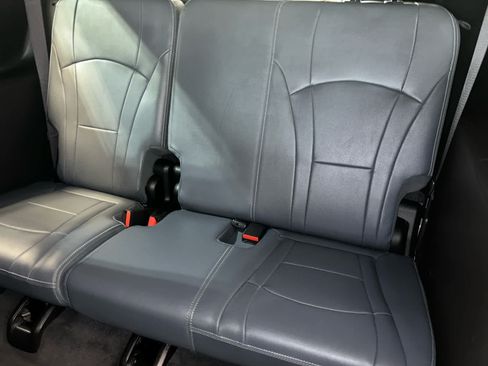 Used 2019 Buick Enclave Premium w/ Experience Buick Package AWD/4WD image 11