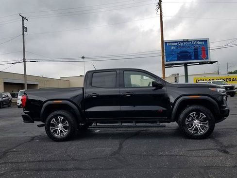 Used 2025 GMC Canyon AT4 AWD/4WD image 4