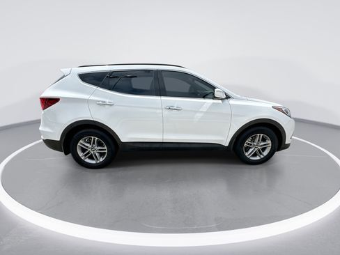 Used 2018 Hyundai Santa Fe Sport AWD/4WD image 9