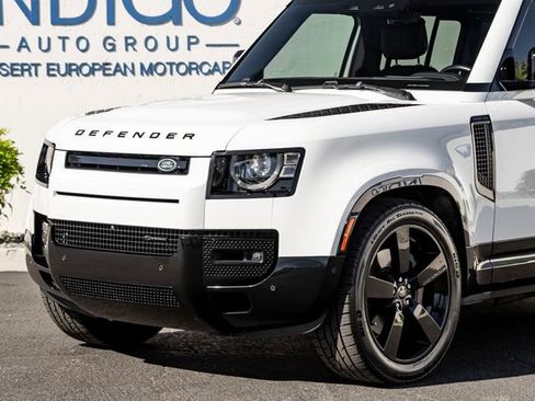 Used 2022 Land Rover Defender 110 X-Dynamic HSE AWD/4WD image 2