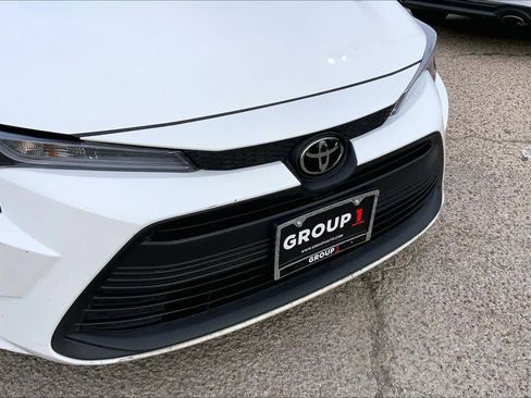 Used 2024 Toyota Corolla LE image 29