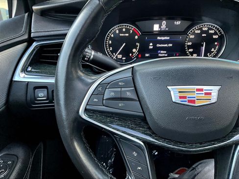 Used 2021 Cadillac XT5 Premium Luxury FWD image 10
