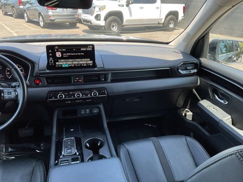 Used 2024 Honda Pilot EX-L image 16