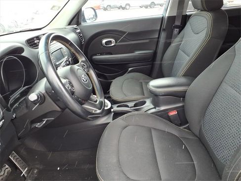 Used 2016 Kia Soul + w/ Designer's Package image 12