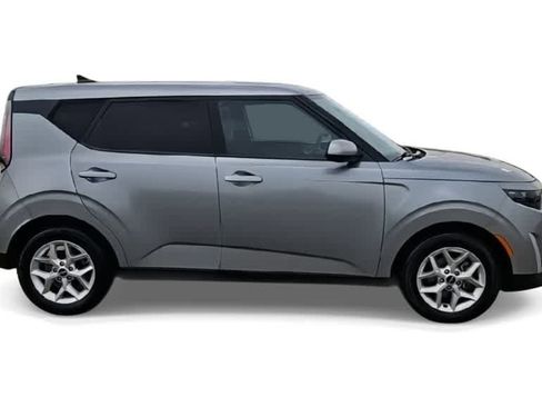 Used 2024 Kia Soul LX w/ Option Group 015 image 9