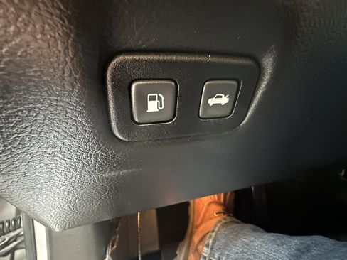 Used 2007 Chevrolet Corvette Convertible w/ Preferred Equipment Group image 25