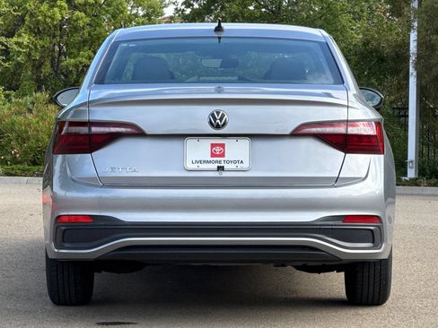 Used 2024 Volkswagen Jetta S FWD image 5