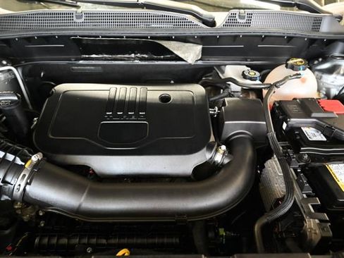 Used 2024 Chevrolet Blazer LT w/ Convenience Package image 32