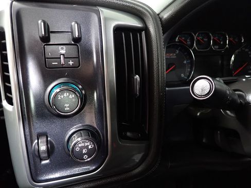 Used 2019 Chevrolet Silverado 2500 LTZ w/ Duramax Plus Package AWD/4WD image 26