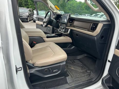Used 2024 Ford Expedition Max Limited AWD/4WD image 13