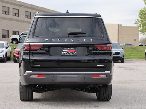 Used 2022 Jeep Wagoneer Series III w/ Premium Group I image 10