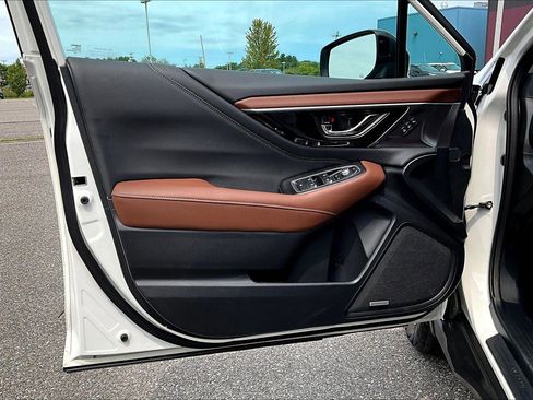 Used 2025 Subaru Outback Touring XT image 19