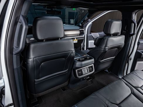 Used 2026 Ford F250 Platinum image 34