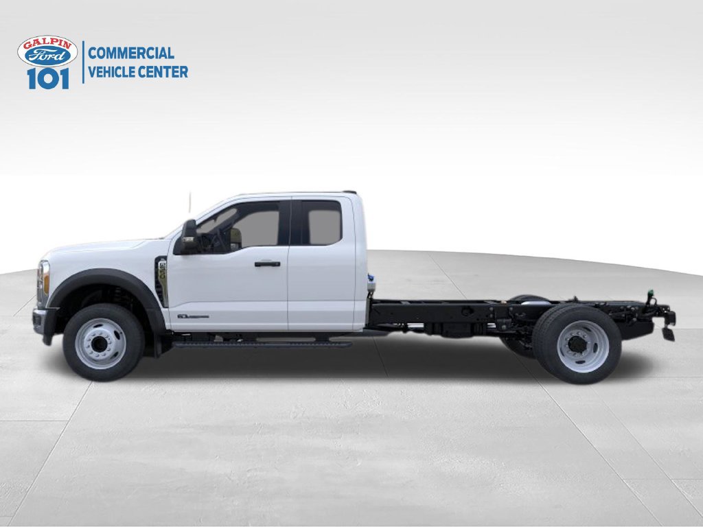 New 2025 Ford F550 2WD SuperCab Super Duty image 3