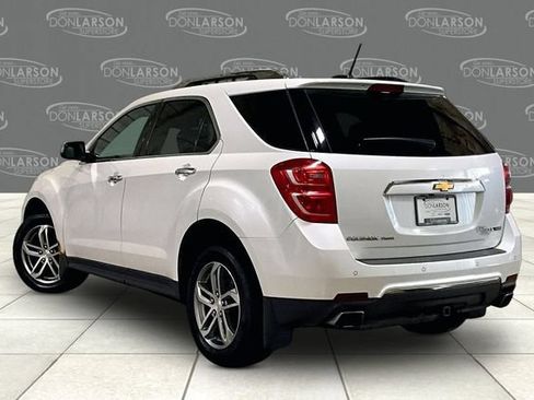 Used 2017 Chevrolet Equinox Premier w/ Enhanced Convenience Package AWD/4WD image 5