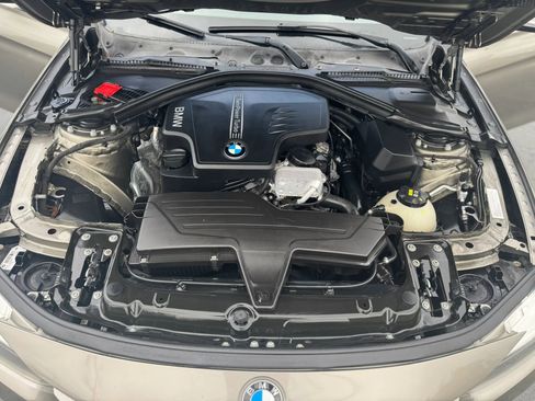 Used 2016 BMW 320i Sedan RWD image 7