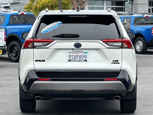 Used 2021 Toyota RAV4 XSE AWD/4WD image 7