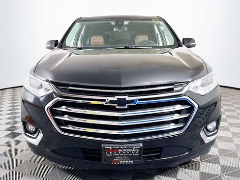 Used 2019 Chevrolet Traverse High Country AWD/4WD image 2