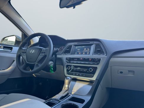 Used 2016 Hyundai Sonata SE image 14