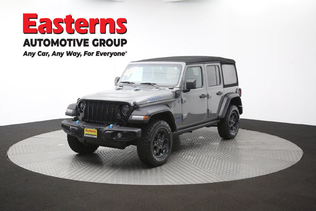 Used 2023 Jeep Wrangler Unlimited w/ Cold Weather Group AWD/4WD image 58
