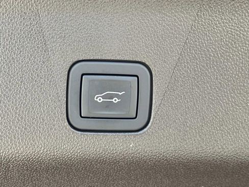 Used 2024 GMC Yukon Denali w/ Max Trailering Package image 13