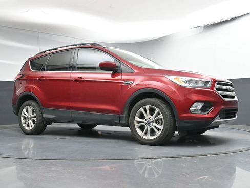 Used 2018 Ford Escape SEL image 24