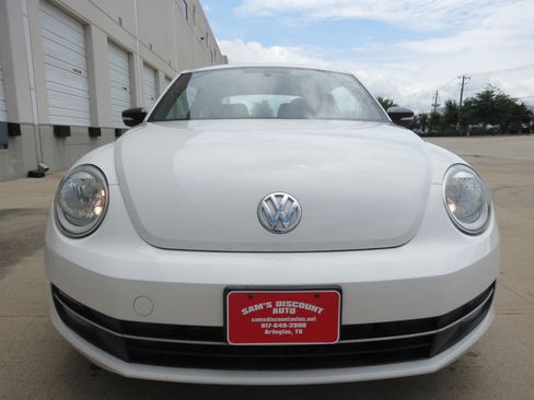 Used 2012 Volkswagen Beetle Turbo FWD image 7