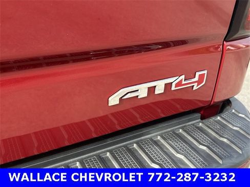 Used 2020 GMC Sierra 1500 AT4 w/ AT4 Premium Package image 9