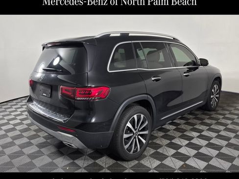 Used 2023 Mercedes-Benz GLB 250 image 6