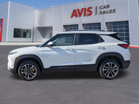 Used 2025 Chevrolet TrailBlazer LT AWD/4WD image 10