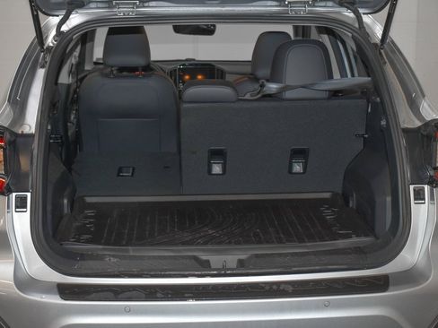 Certified 2025 Subaru Crosstrek 2.5i Limited w/ Crosstrek Mirror Package image 24