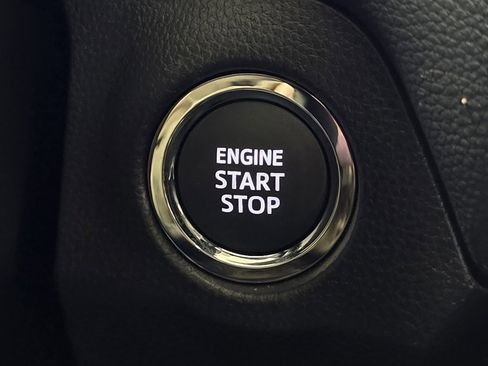 New 2025 Toyota RAV4 XLE image 31