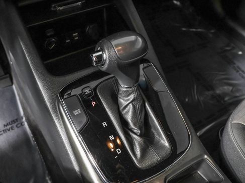 Used 2017 Kia Forte LX w/ LX Popular Package image 31