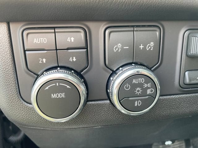 New 2026 GMC Yukon Denali w/ Advanced Technology Package AWD/4WD image 19