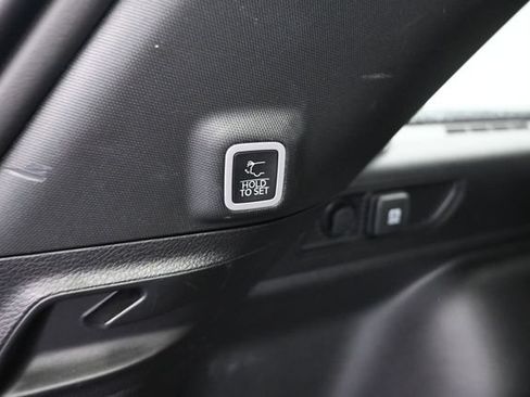 Used 2023 Jeep Grand Cherokee Altitude AWD/4WD image 7