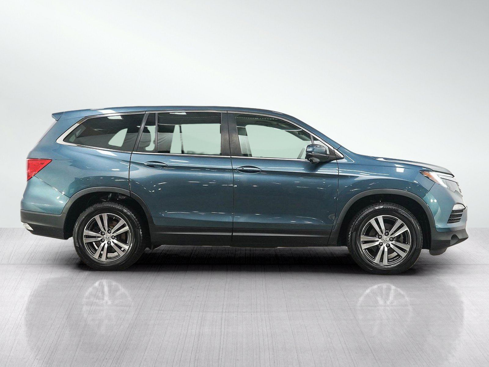 Used 2017 Honda Pilot EX-L image 6