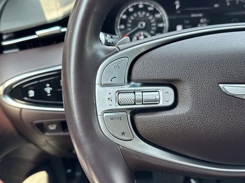 Used 2022 Genesis GV70 2.5T w/ Advanced Package image 11