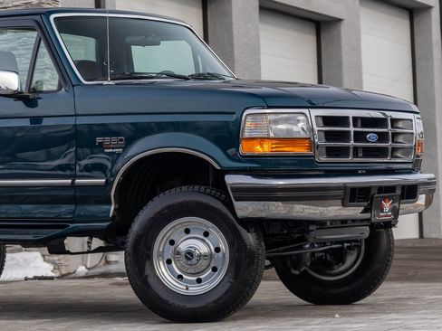 Used 1997 Ford F350 Reg Cab 133.0 WB 4WD image 6