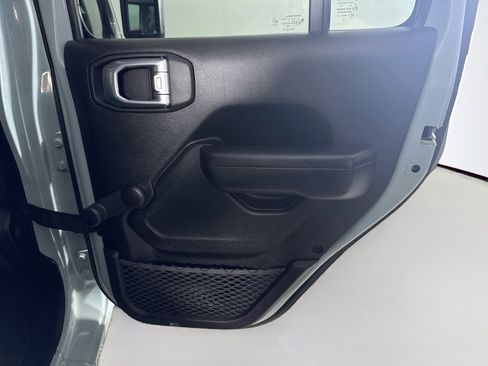 Used 2024 Jeep Wrangler Unlimited Sport AWD/4WD image 28