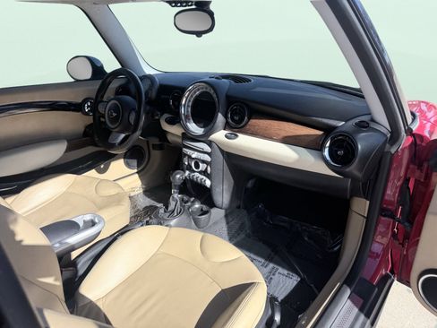 Used 2010 MINI Cooper S w/ Premium Pkg image 26