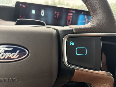 Used 2025 Ford Expedition Max King Ranch AWD/4WD image 26