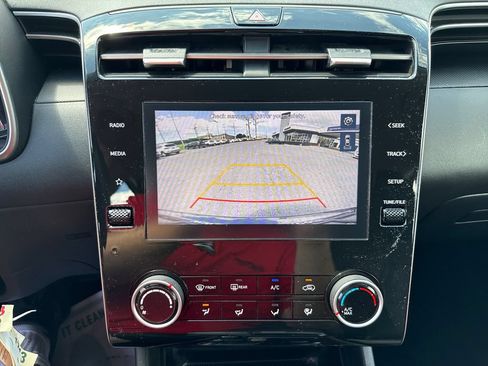 Used 2023 Hyundai Tucson SE FWD image 20