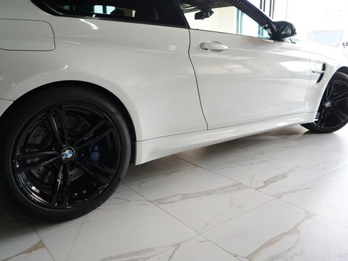 Used 2017 BMW M4 Coupe RWD image 5