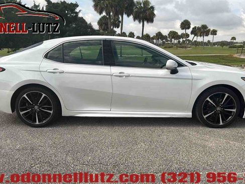 Used 2019 Toyota Camry XSE FWD image 6