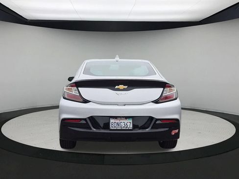 Certified 2018 Chevrolet Volt LT w/ Comfort Package FWD image 7