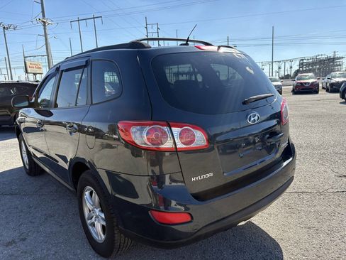 Used 2011 Hyundai Santa Fe GLS image 11